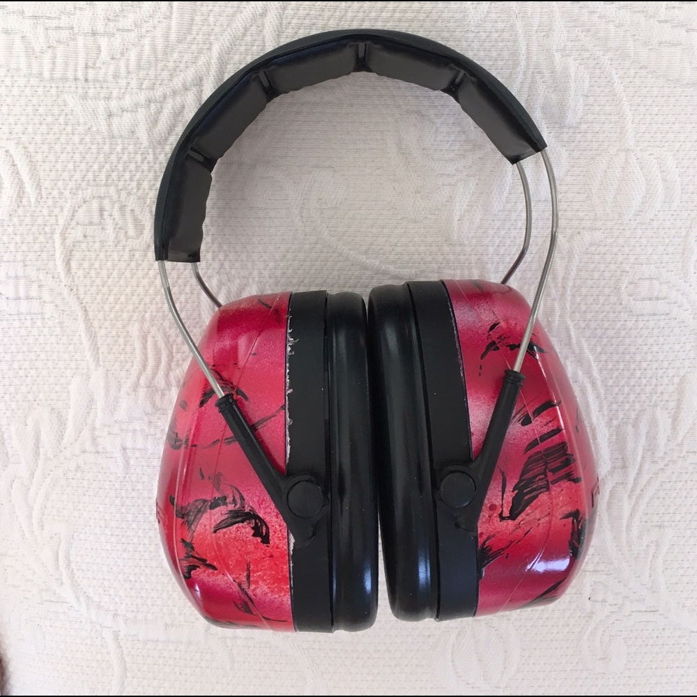 Peltor hearing protection. Like new.